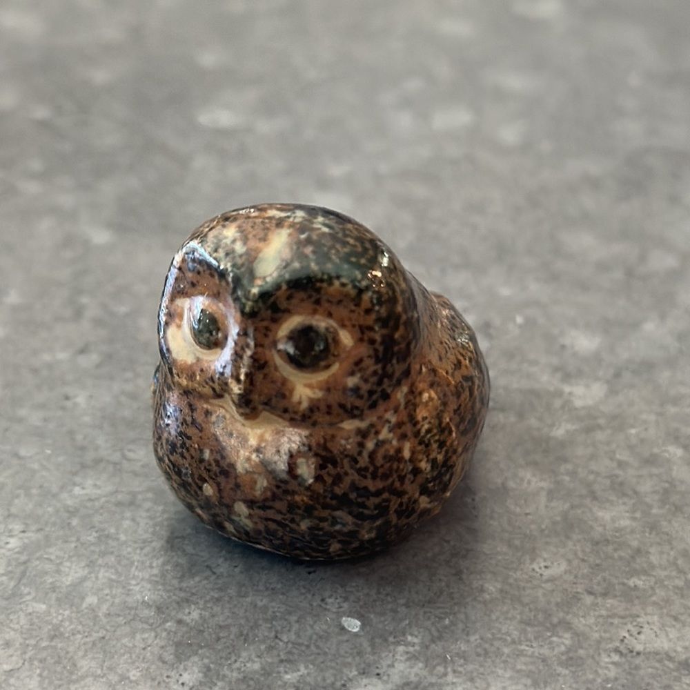 Tiny Vintage Ceramic Owl - Picture 2 of 5